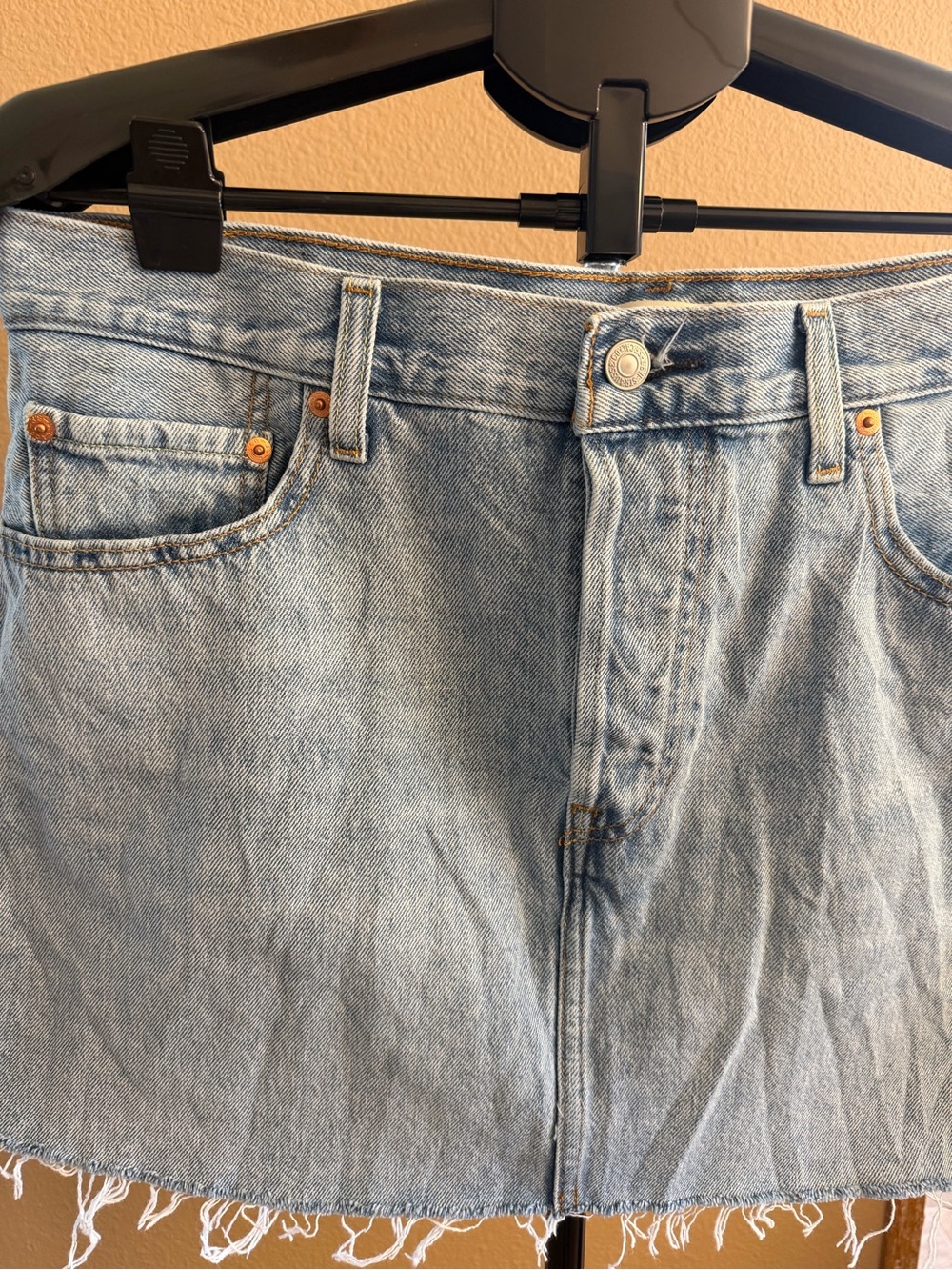 Levi’s Denim Distressed Mini Skirt Light Wash | Coastal Cowgirl Western Fray |32 - Picture 4 of 9